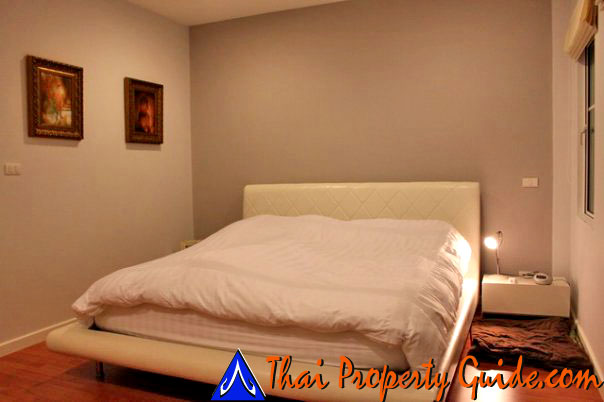 Townhouse in Rama 9 